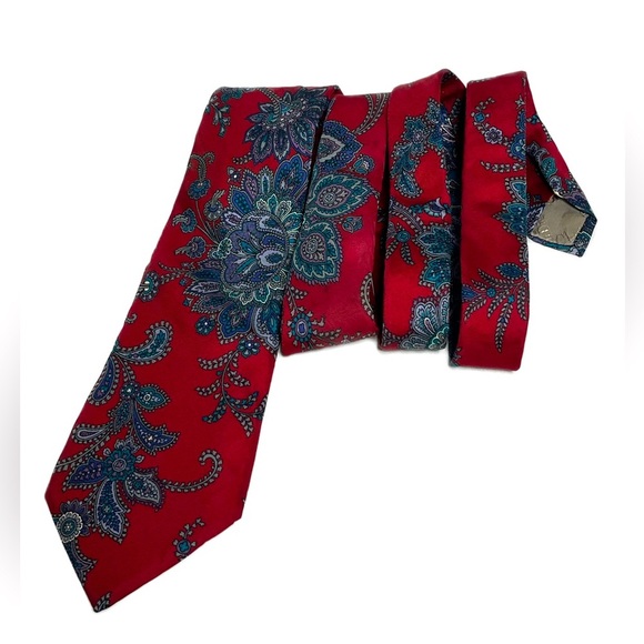 CHRISTIAN DIOR Red Paisley Italian Silk USA Designer Mens Tie VTG RARE - Picture 1 of 7